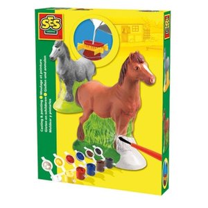 Gjut och måla en häst